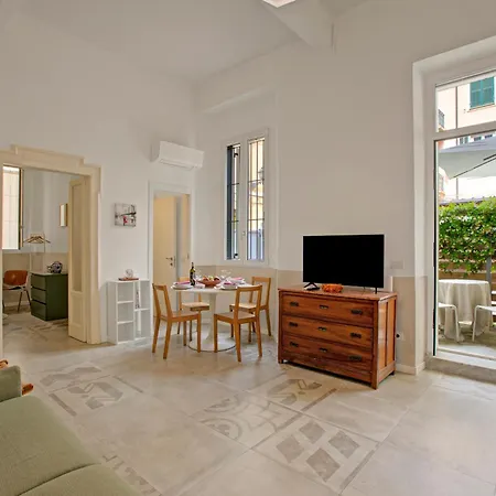& Relax With Terrace - Happy Apartment