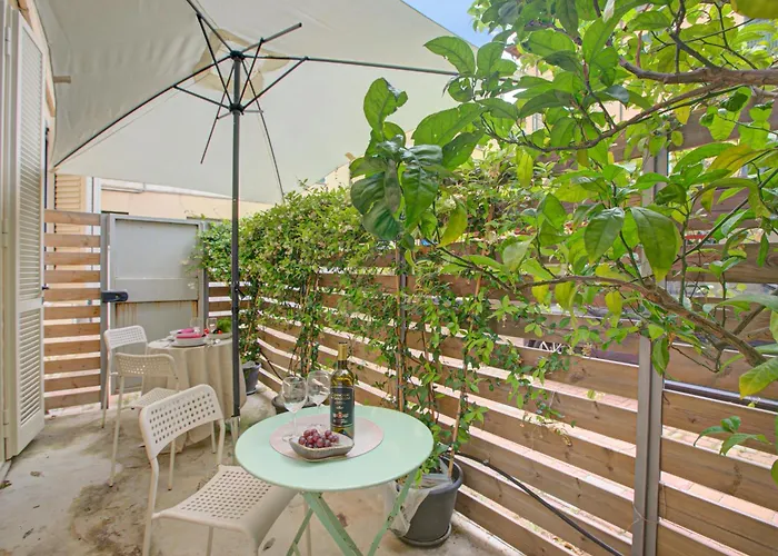 & Relax With Terrace - Happy Apartment Alassio
